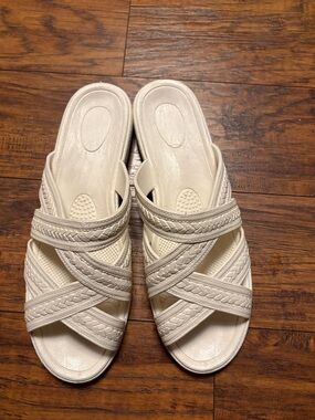 Okabashi White Braided Cross-Strap Slide Sandals